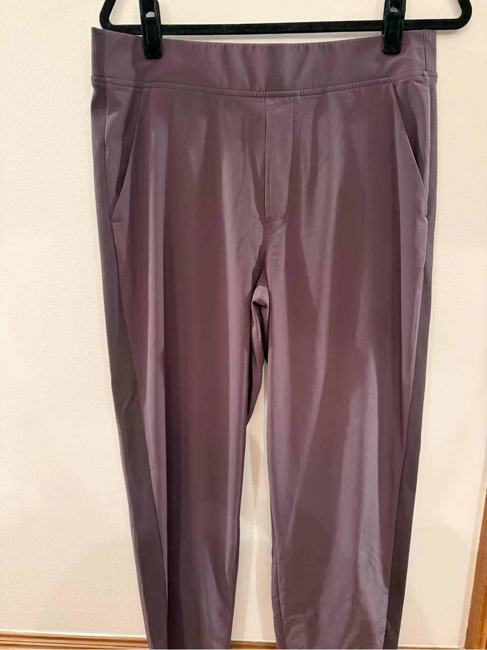 Women’s Brown Ankle Pants